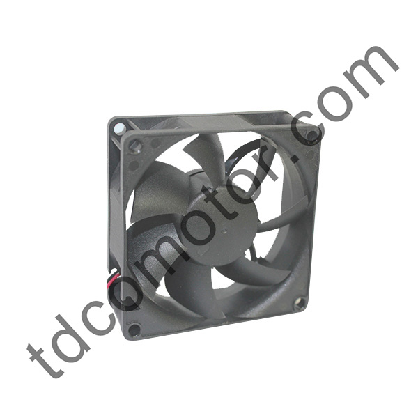 EC Axiálny ventilátor 80x80x25 YZ-8025